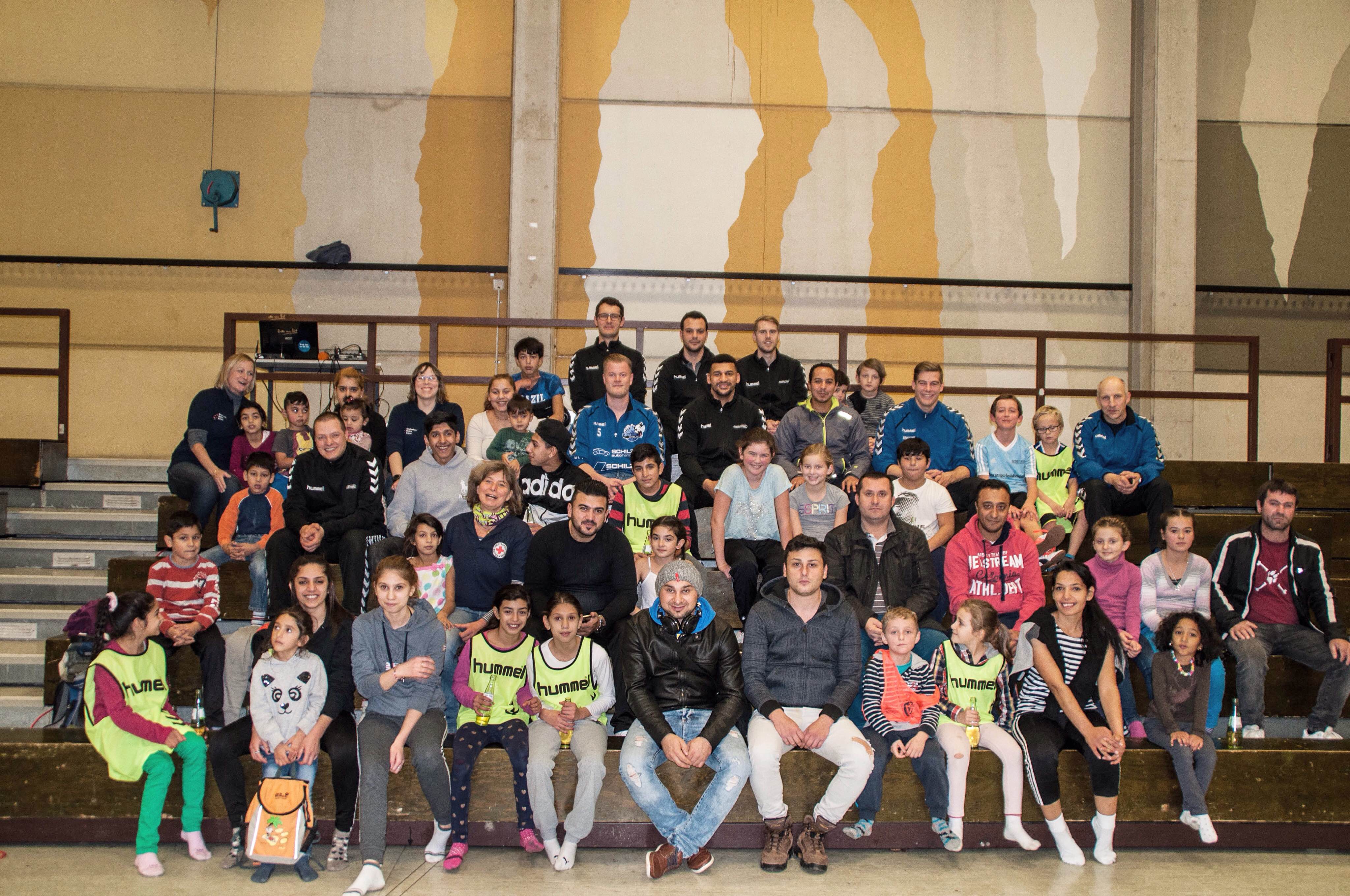 Handball-Schnuppertraining mit Flüchtlingen ein voller Erfolg