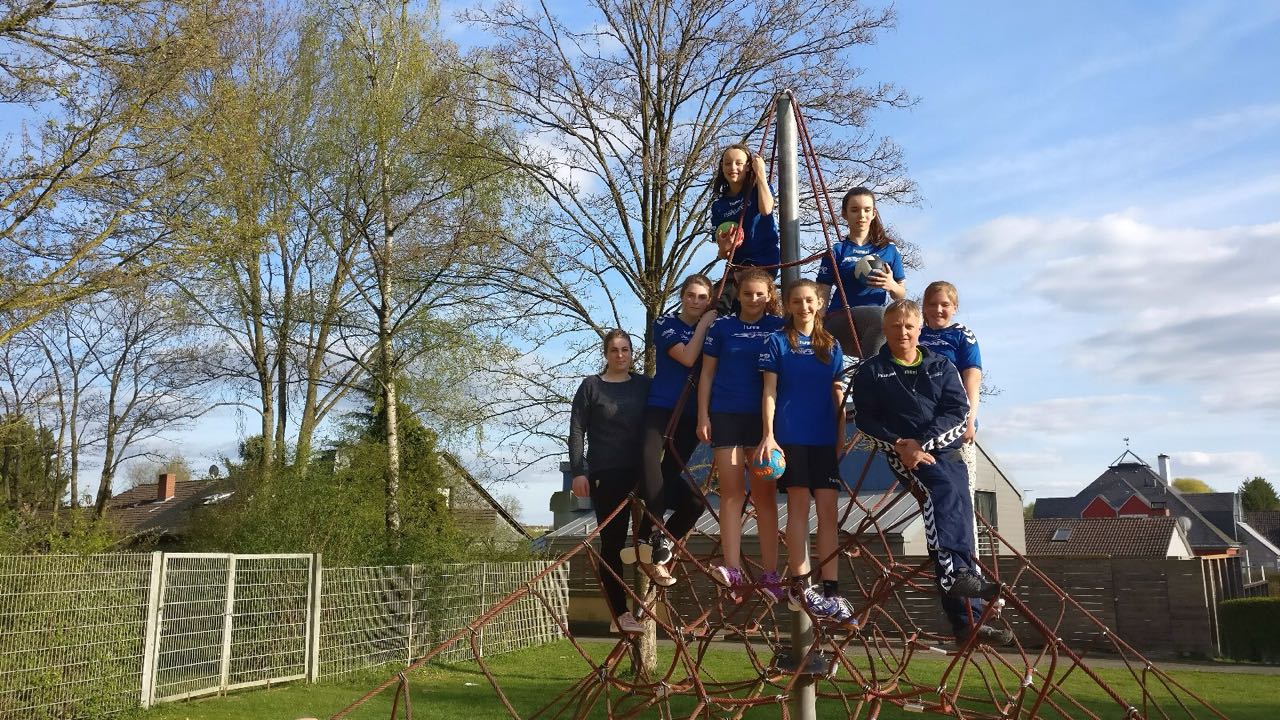 Handballinteressierte Mädels für weibliche C-Jugend gesucht